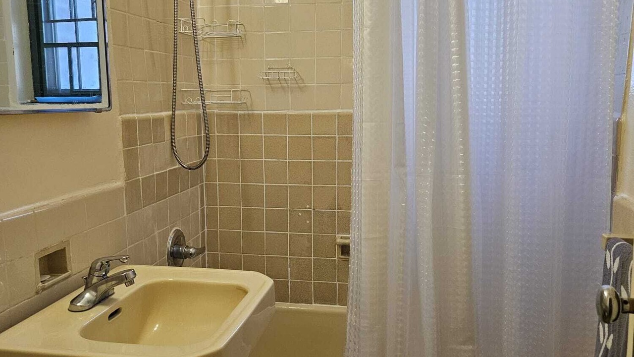 Photo of Bathroom in East Bronx
