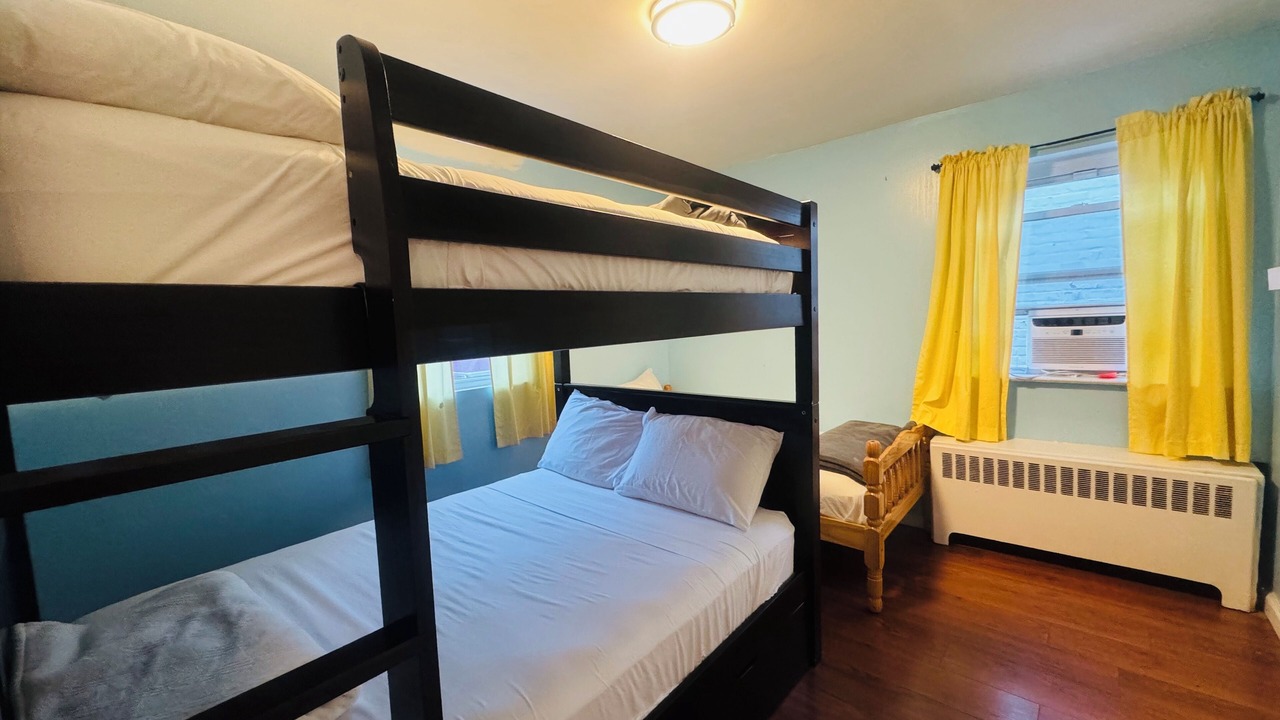 Photo of Bedroom in Williamsbridge