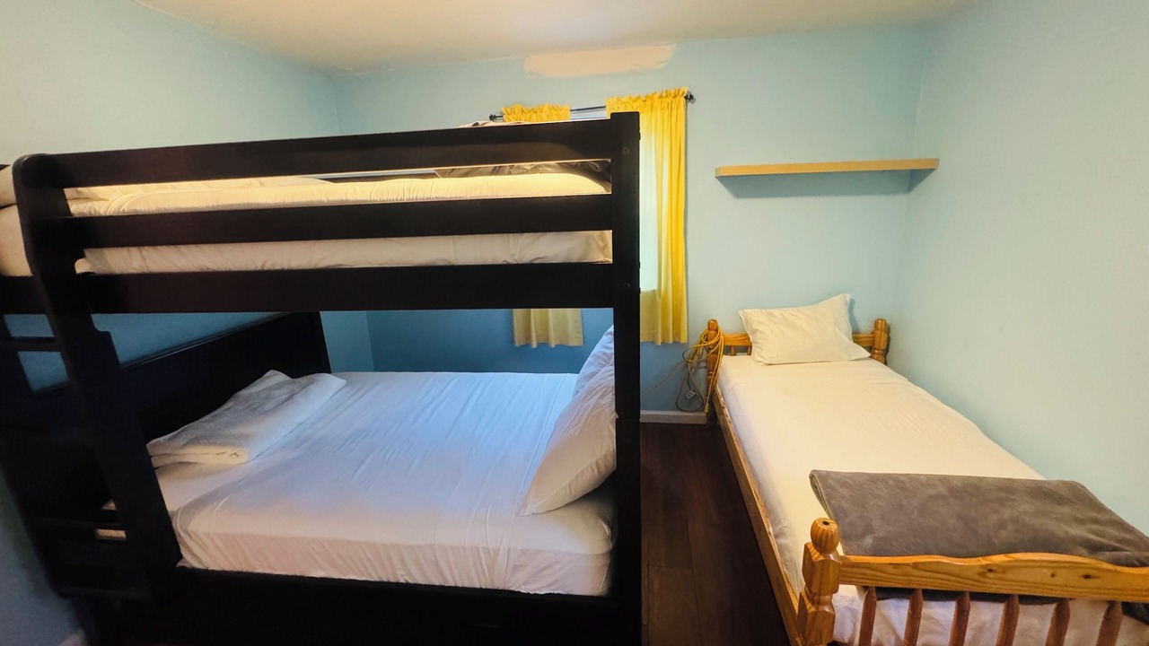 Photo of Bedroom in Williamsbridge