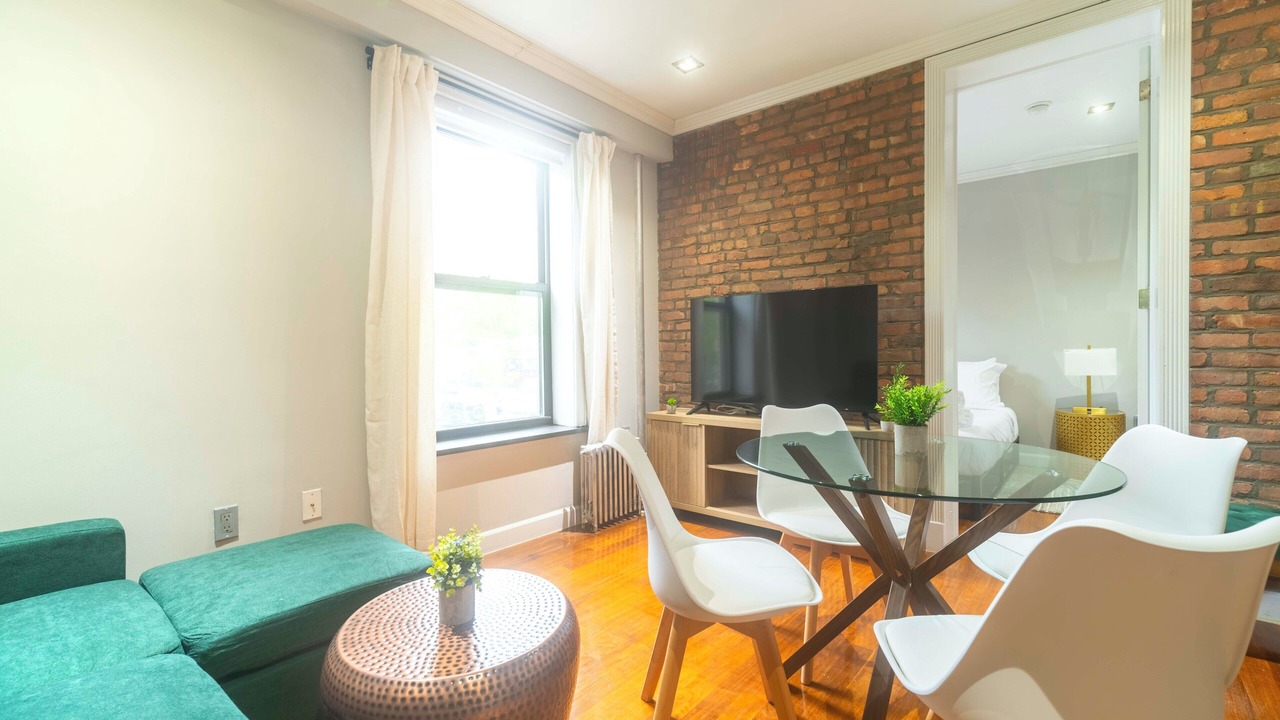 Photo of Livingroom in East Harlem