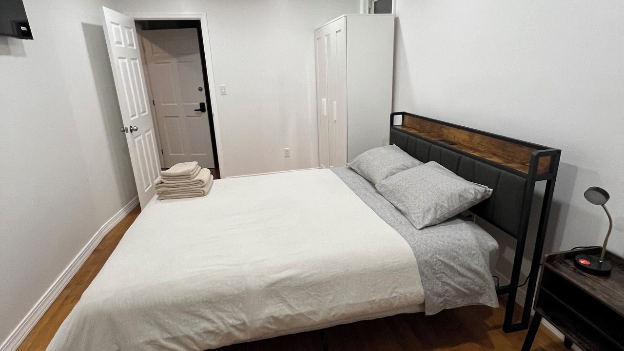 Photo of Bedroom in Queens