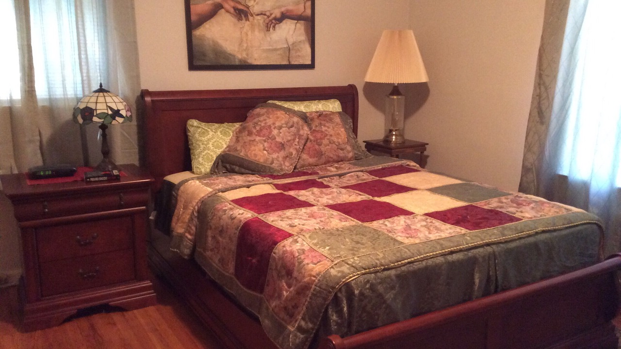 Photo of Bedroom in Holliswood