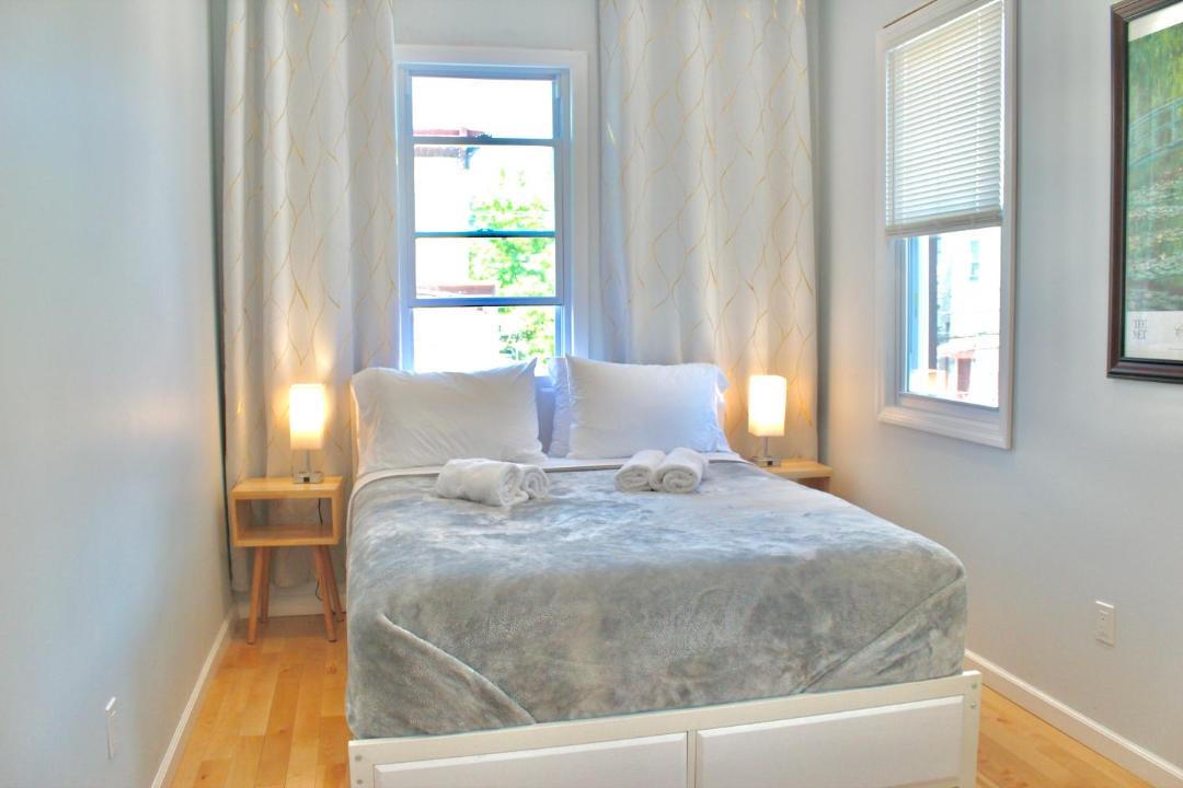 Photo of Bedroom in Queens