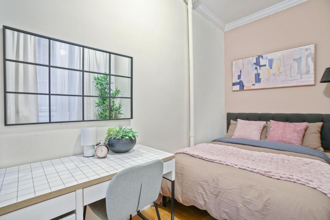 Photo of Bedroom in Bloomingdale