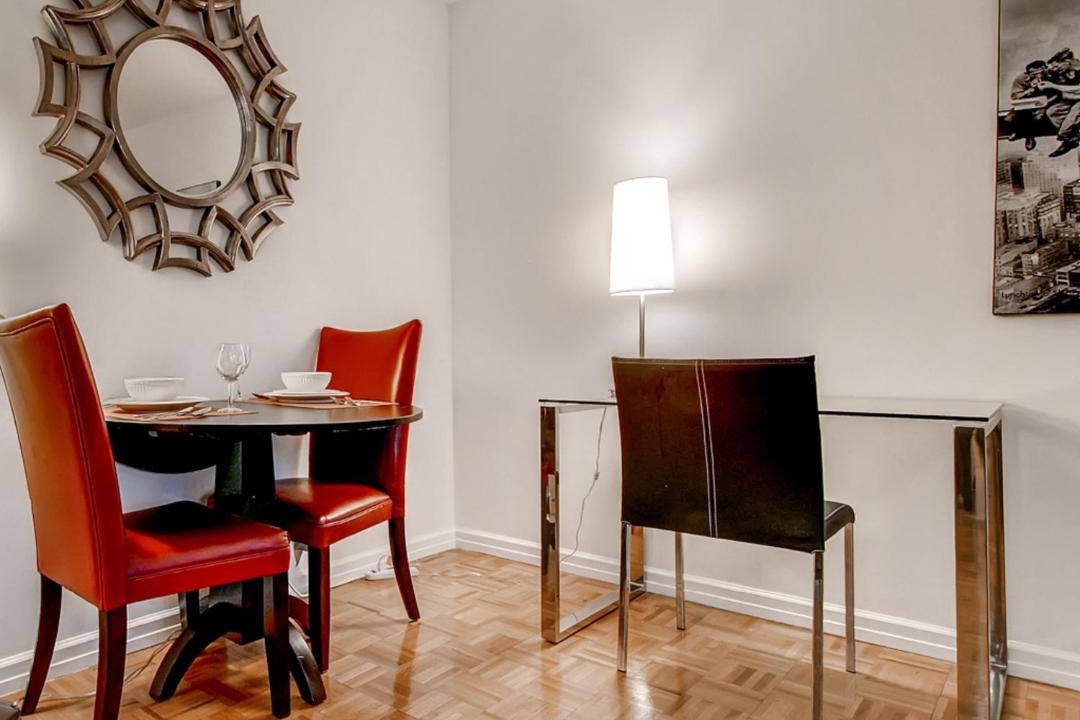 Photo of Livingroom in Central Park South