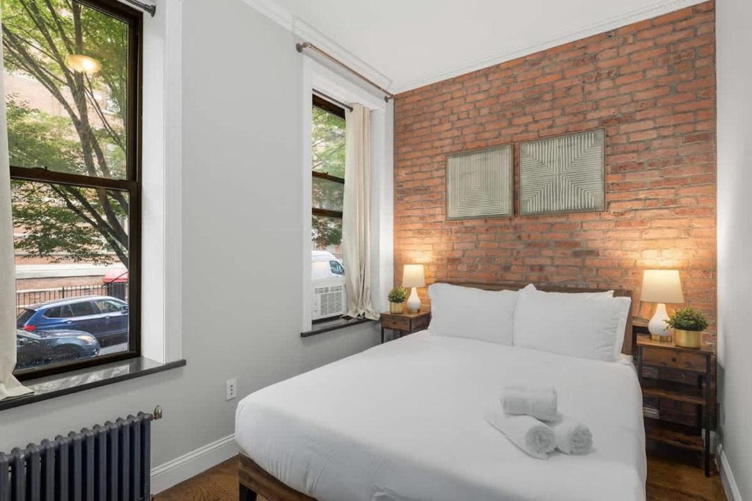 Photo of Bedroom in Manhattan Valley