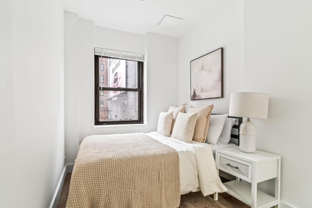 Photo of Bedroom in Midtown East