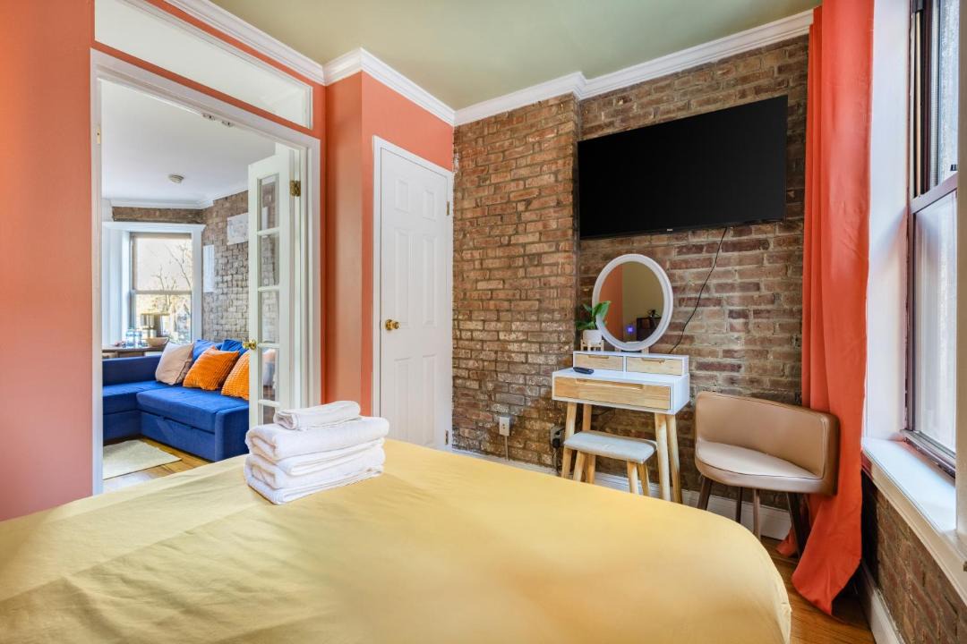 Photo of Bedroom in Chinatown