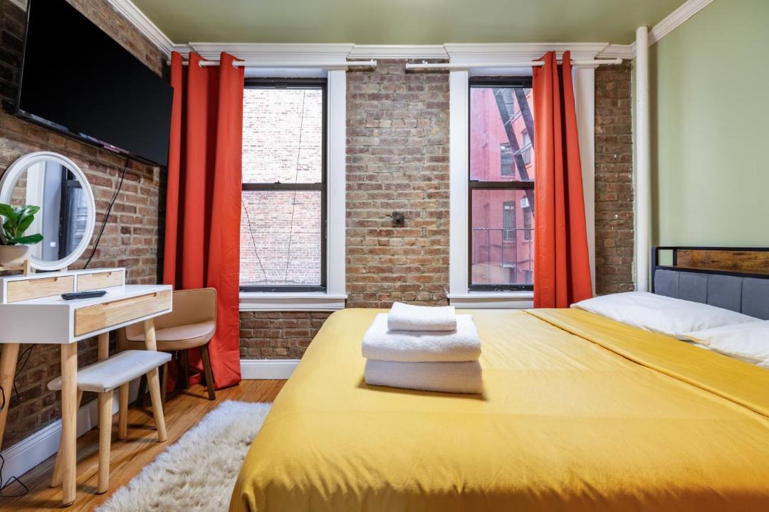 Photo of Bedroom in Chinatown