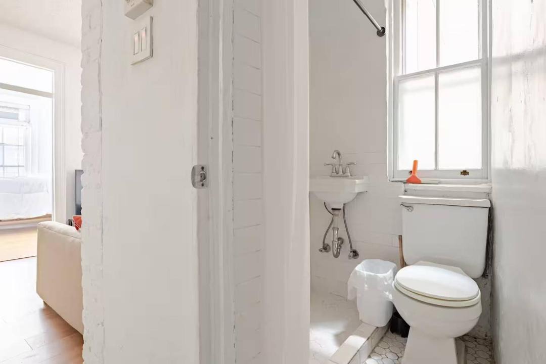 Photo of Bathroom in Alphabet City