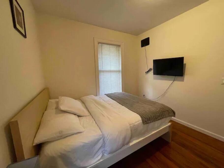 Photo of Bedroom in Queens