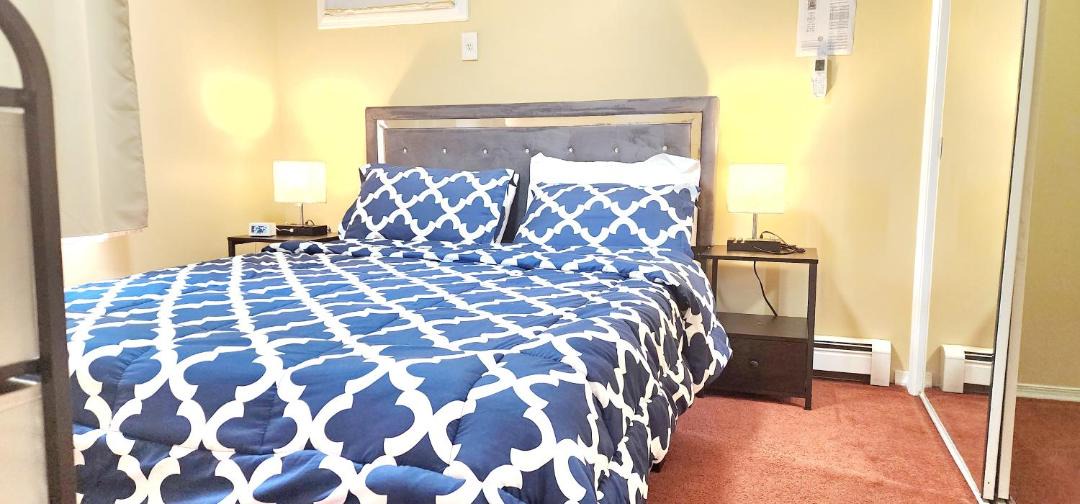 Photo of Bedroom in Jamaica Hills