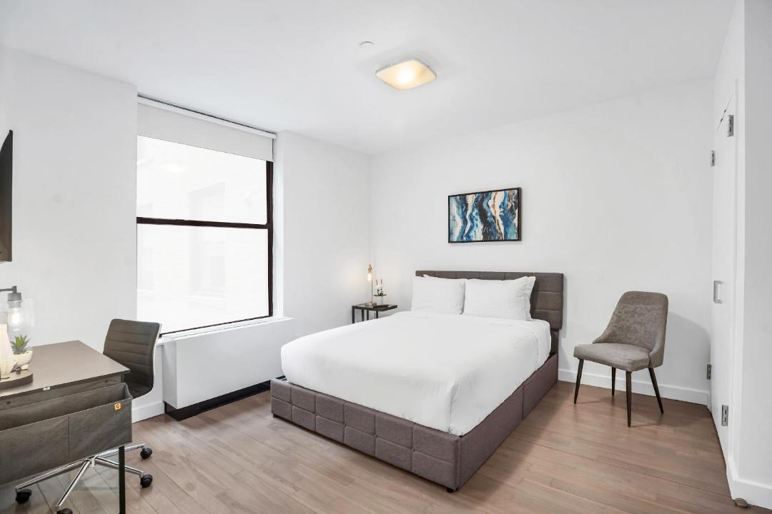 Photo of Bedroom in Midtown