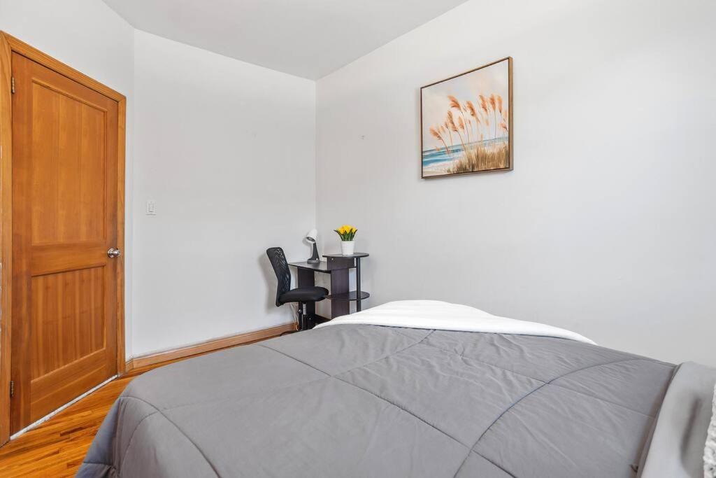 Photo of Bedroom in Queens