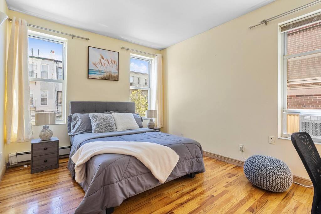 Photo of Bedroom in Queens