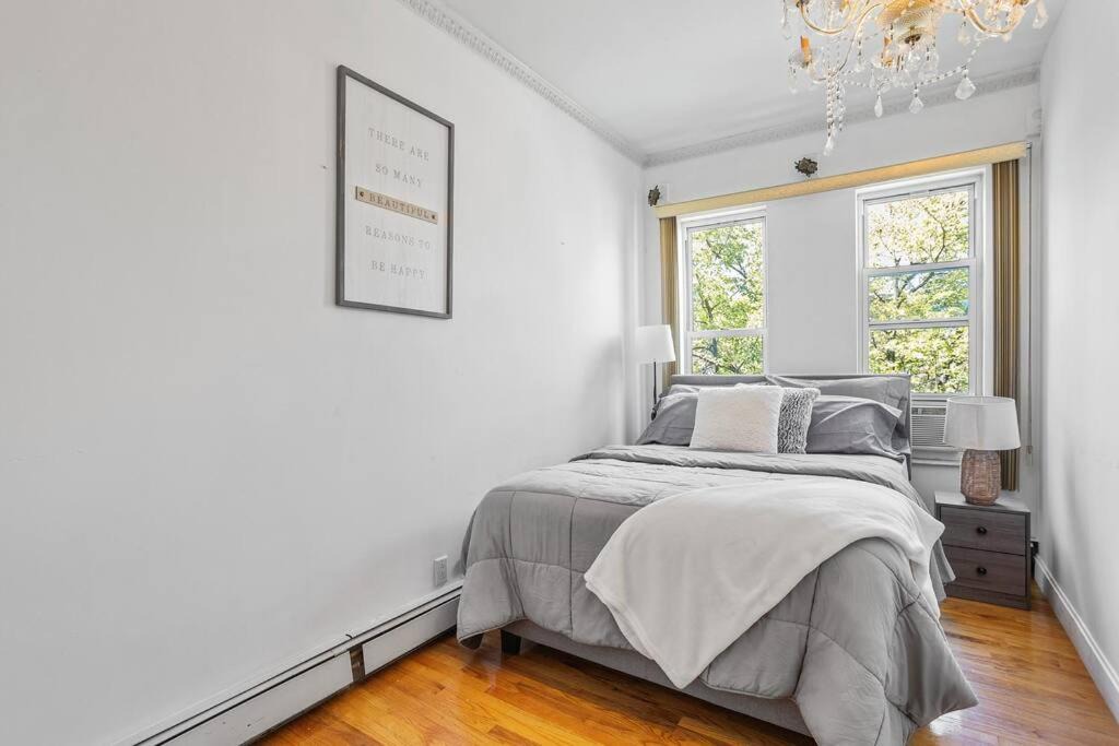 Photo of Bedroom in Queens