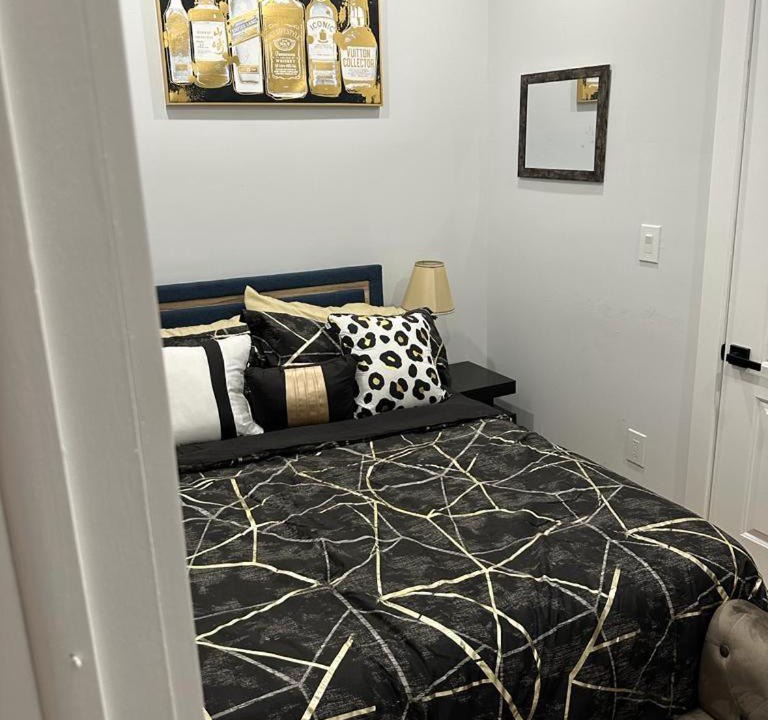 Photo of Bedroom in Cypress Hills