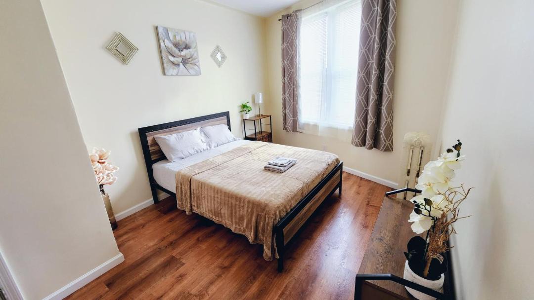 Photo of Bedroom in Queens