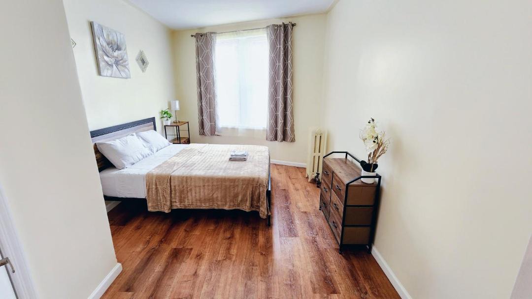 Photo of Bedroom in Queens