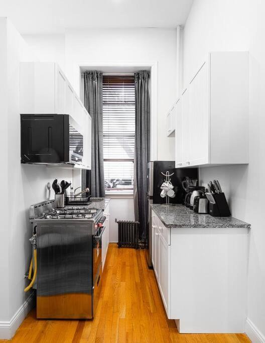 Photo of Others in Brooklyn Heights