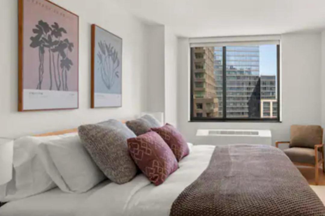 Photo of Bedroom in Lincoln Square