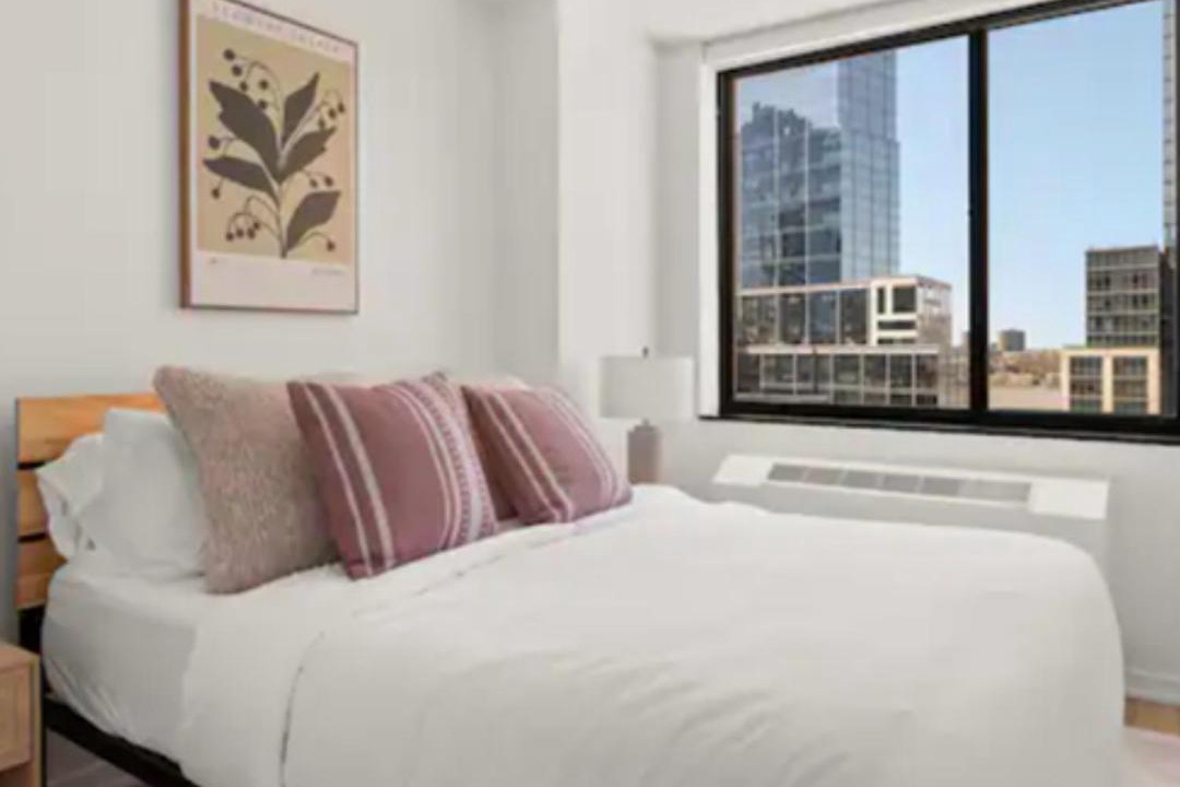Photo of Bedroom in Lincoln Square