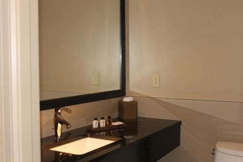 Photo of Bathroom in Mott Haven