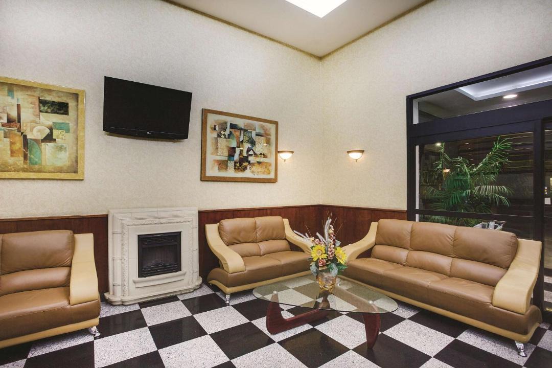Photo of Livingroom in Queens