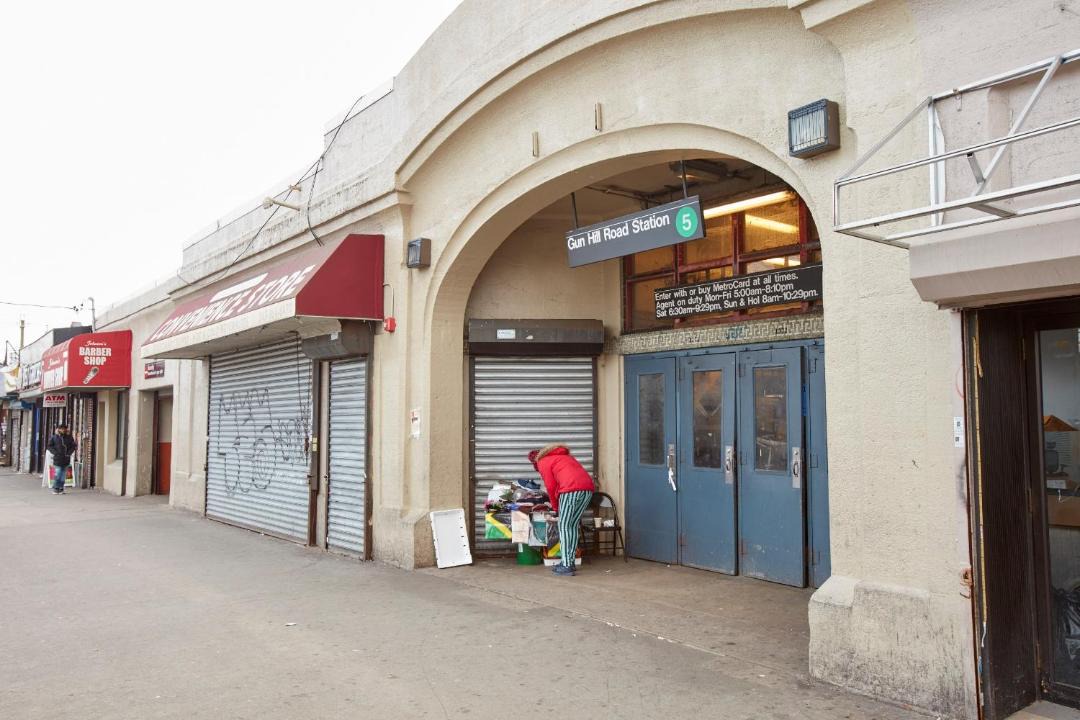 Photo of Buildings in Pelham Gardens