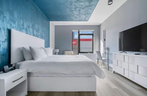 Port Morris House | Easy access to I-87 Studio Q BR | near NYC