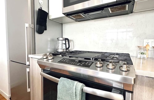 Greenpoint Apartment | Studio Copal with Private balcony in wonderful Williamsburg