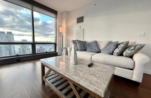 Lincoln Square Apartment | LuxuryStays NYC - Lincoln Sq Columbus Circle