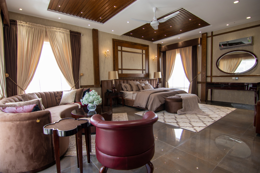 Queens County Inn and Suites