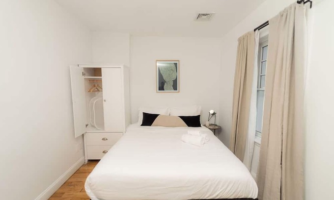 Ditmas Park Apartment | One Bedroom Suite by Prospect Park and B/Q Express Trains